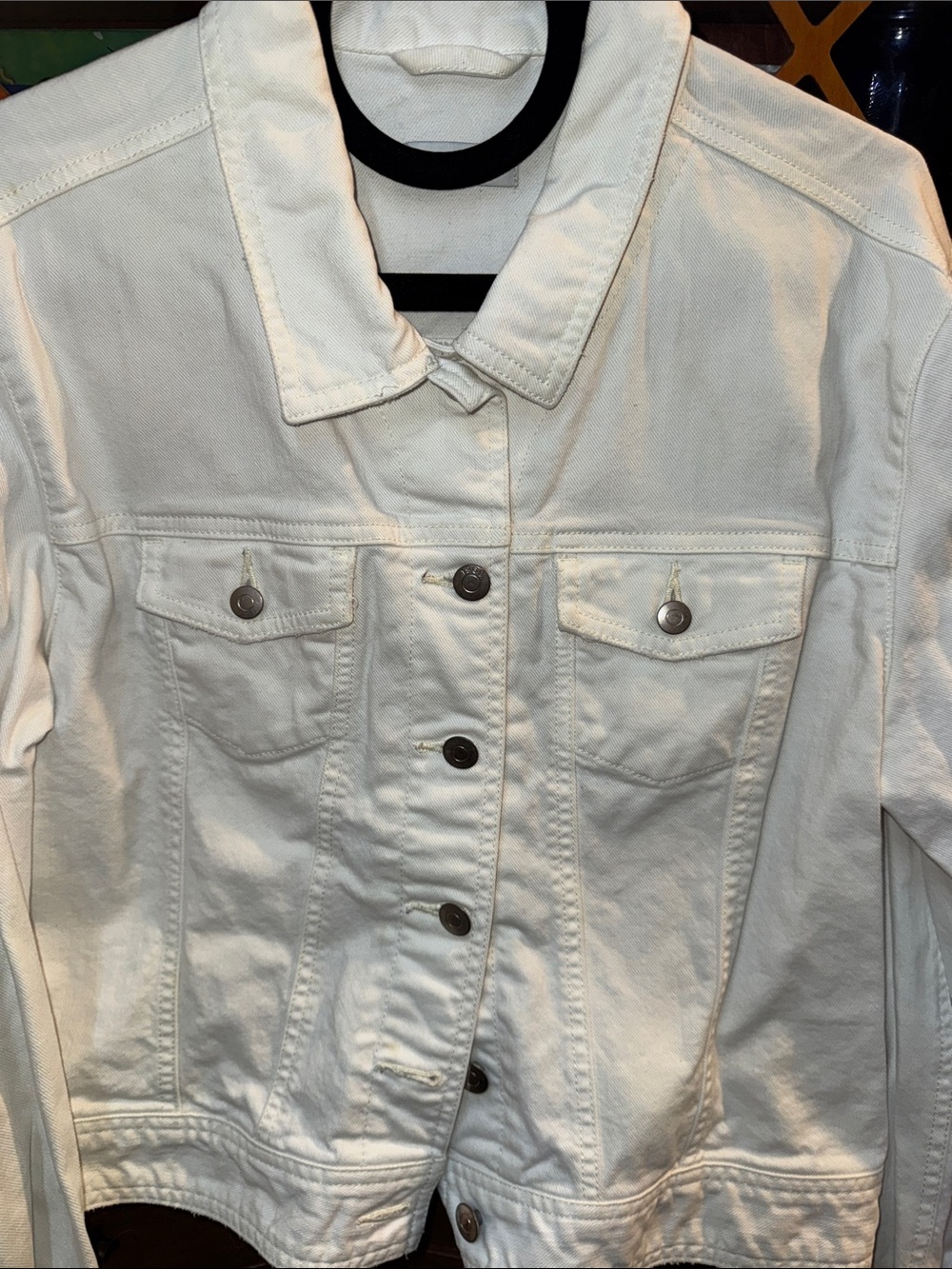 Gap | XL  White Denim Jacket - Lightweight Button-Up